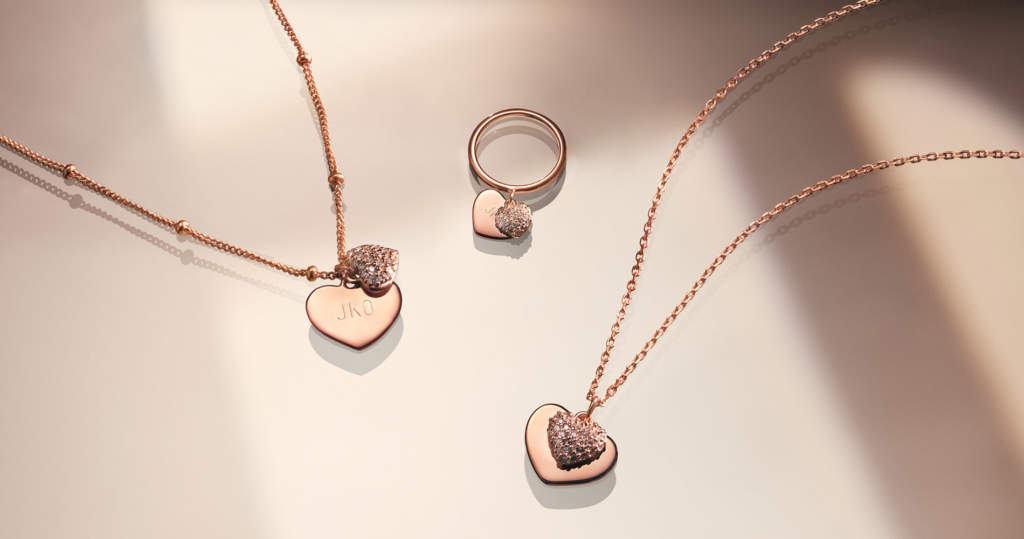 Michael Kors Jewelry - gioielli con ciondolo cuore - Gioielleria Casavola Noci - Immagine promozionale per il web
