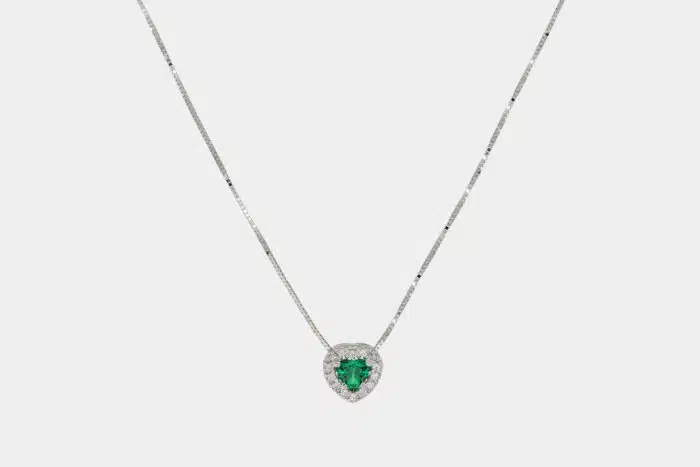 Collana cuore oro bianco zircone verde - Gioielleria Casavola di Noci - idee regalo compleanno 20 anni ragazza